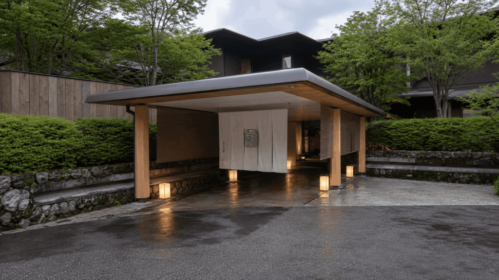 Private open-air onsen at Hakone Gora Byakudan