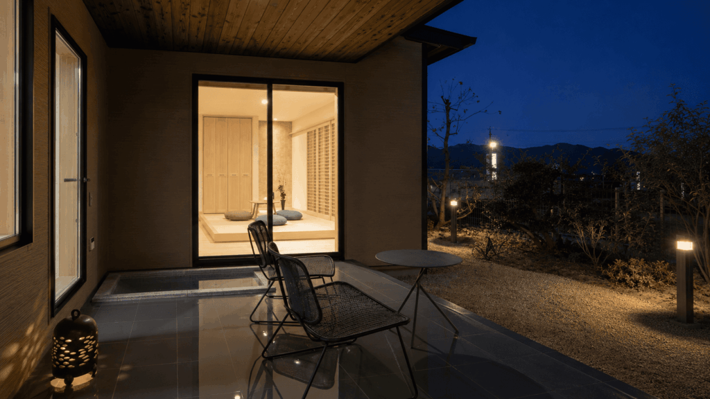 Private garden and bath terrace at IBUKU Bettei